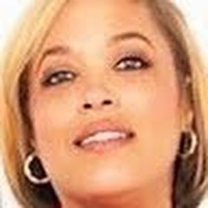 Meet your Posher, Salihya